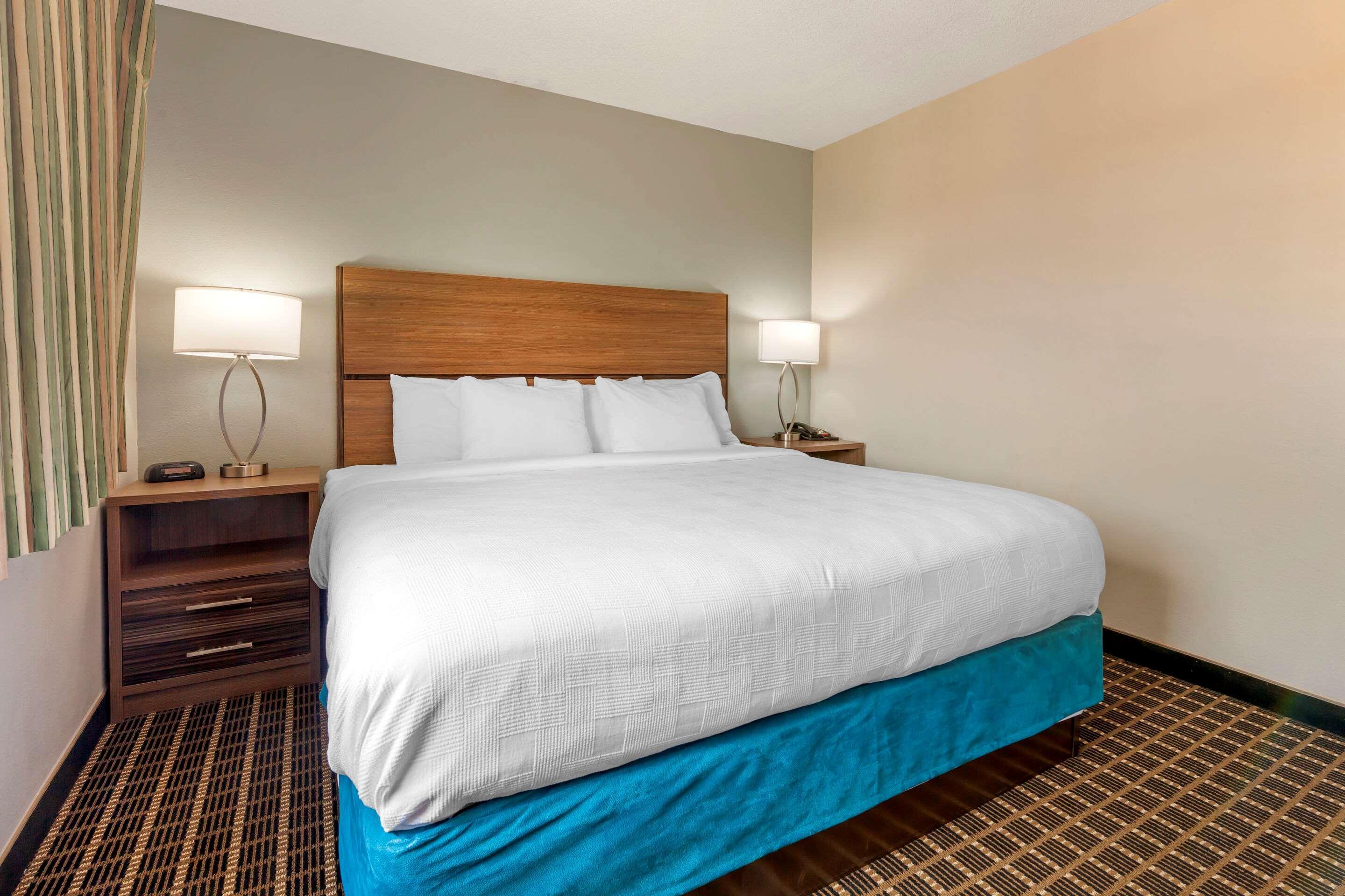 เมนสเตย์ สวีทส์ Hotel Dubuque ภายนอก รูปภาพ