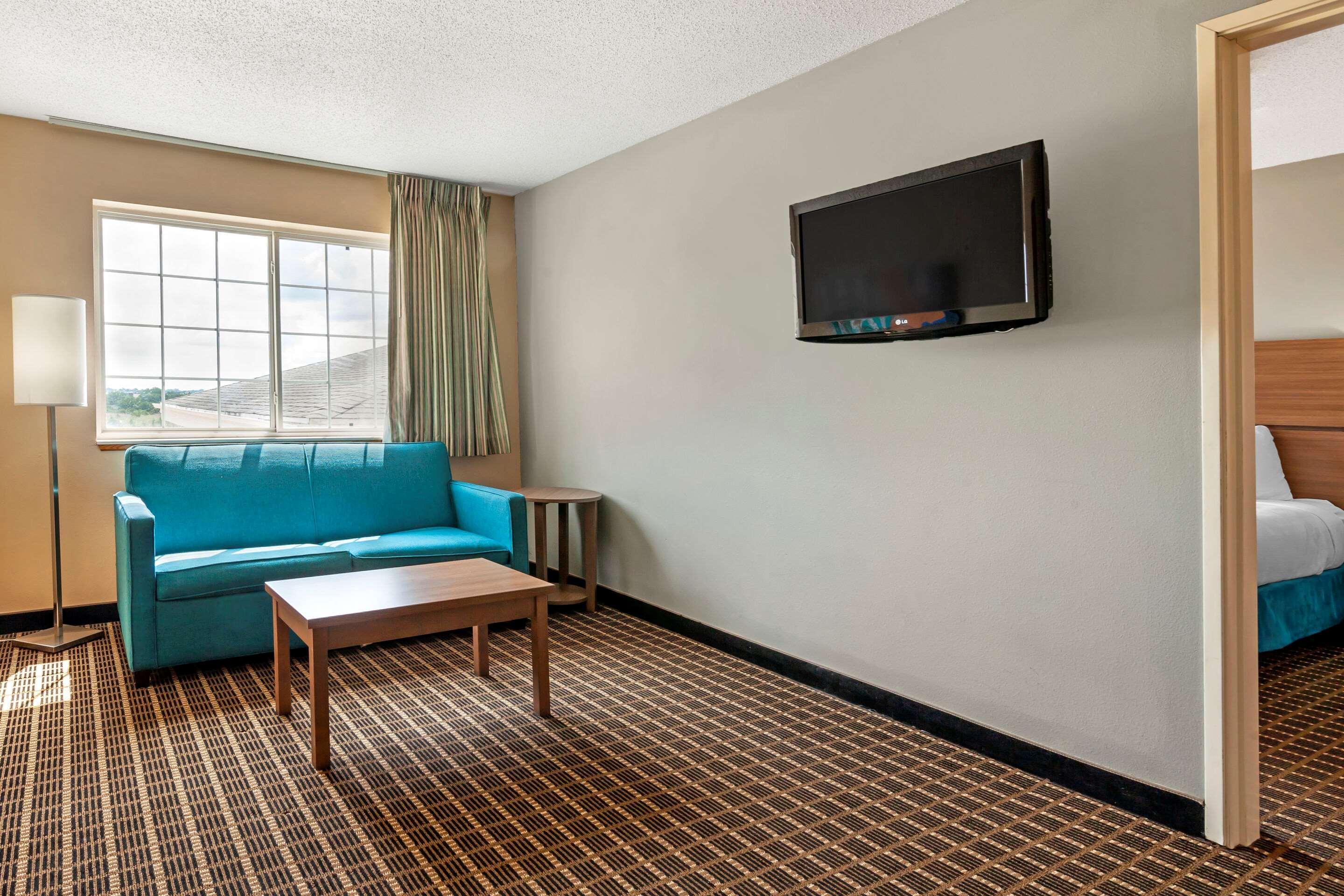 เมนสเตย์ สวีทส์ Hotel Dubuque ภายนอก รูปภาพ